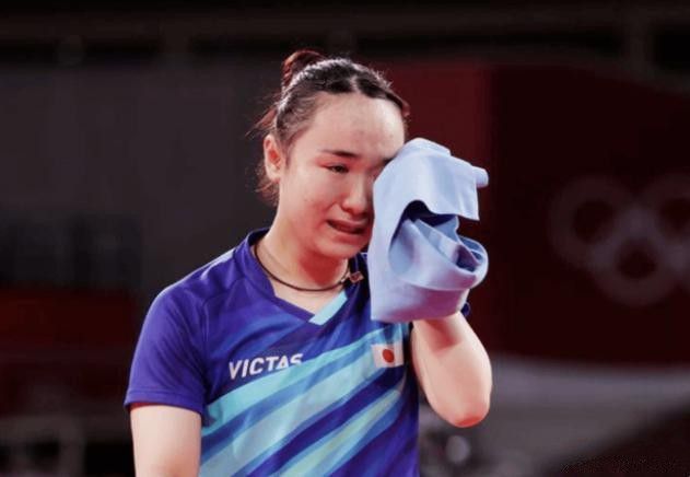 美女操av